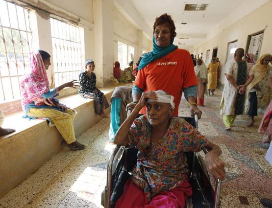 कैंसर पेशेंट ट्रेन से Free कर सकते हैं सफर, इनको भी है छूट