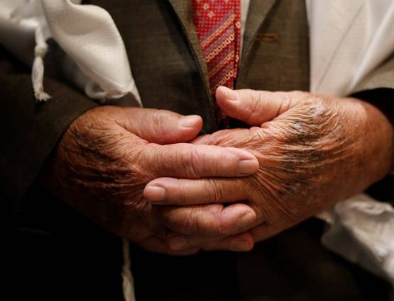 कैंसर पेशेंट ट्रेन से Free कर सकते हैं सफर, इनको भी है छूट