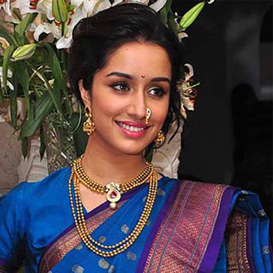 जानें नवरात्रि में किस दिन पहना जाता है कौन से रंग का कपड़ा, काला रंग क्यों होता है वर्जित