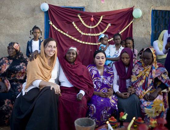 Free में घूमना चाहते हैं दुनिया, तो ये 5 दे रहे हैं आपको मौका