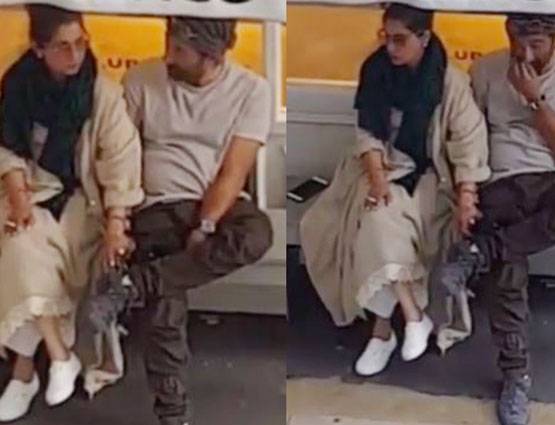 एक-दूजे का हाथ थामे दिखे सनी देओल-डिंपल, PHOTOS वायरल