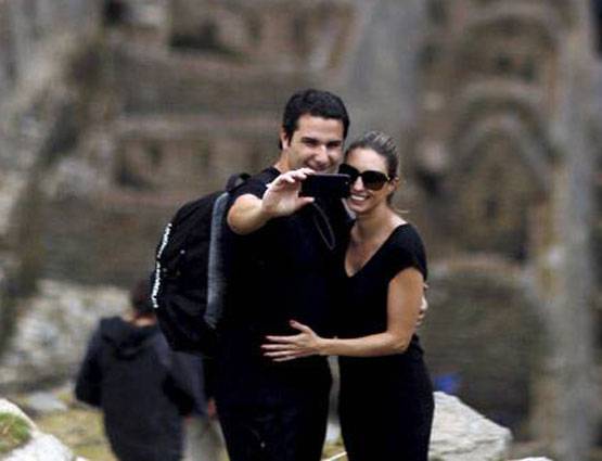 Free में घूमना चाहते हैं दुनिया, तो ये 5 दे रहे हैं आपको मौका