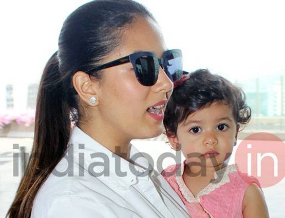 Pics: शाहिद-मीरा की बेटी की ये तस्वीरें बना देंगी आपका दिन