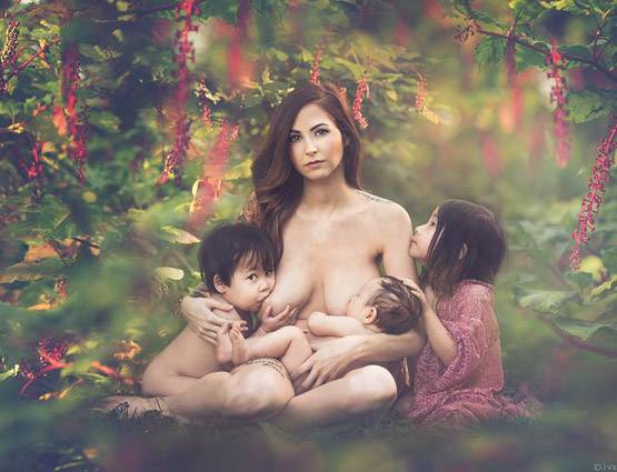 स्‍तनपान की ये तस्‍वीरें बदल देंगी आपके दिमाग की गंदी सोच...