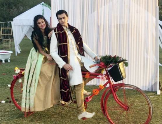 नायरा ने मनाया बॉयफ्रेंड मोहसिन का Birthday, पार्टी में ऐसे की मस्ती