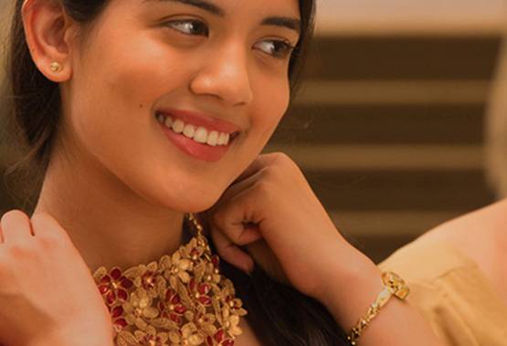 सोने के गहनें खरीद रहे हैं तो पहले जान लें ये 10 बातें...