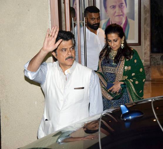 PHOTOS: संजय दत्त की दिवाली पार्टी में आए सलमान खान, दूरियां हुईं खत्म?