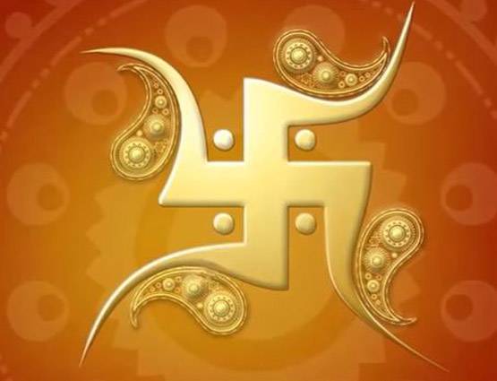 जानिये, घर के आगे क्यों बनाते हैं स्वास्त‍िक