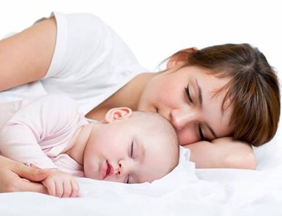 जानें, दक्ष‍िण दिशा में सिर करके सोने से क्या होता है...