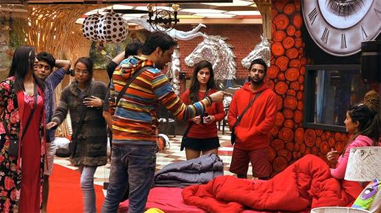 BIGG BOSS में लड़ाइयां जारी, विकास-हिना में नॉनस्टॉप घमासान