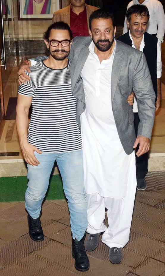 PHOTOS: संजय दत्त की दिवाली पार्टी में आए सलमान खान, दूरियां हुईं खत्म?
