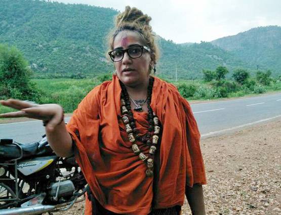 बिग बॉस की यह कंटेस्टेंट श्मशान में करती है तंत्र साधना!