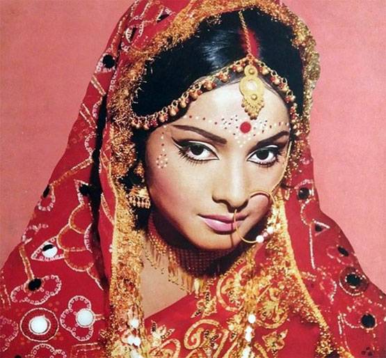 पिता ने कभी नहीं दिया अपना नाम, रहस्य से कम नहीं है रेखा का जीवन