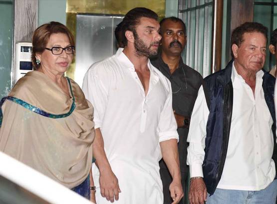 कटरीना को घर के बाहर तक छोड़ने आया सलमान का बॉडी गार्ड शेरा