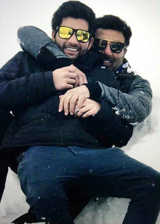 पापा की जींस पहन दोस्तों पर रौब जमाते थे सनी, देखें PHOTOS