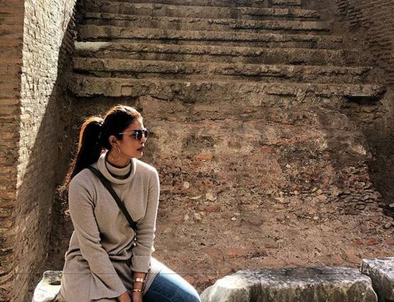 इटली पहुंचकर टूरिस्ट गाइड बन गईं प्रियंका, देखें PHOTOS