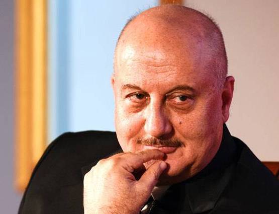 तुतलाते थे अनुपम खेर, इस वजह से पहले प्यार में हुए थे नाकाम