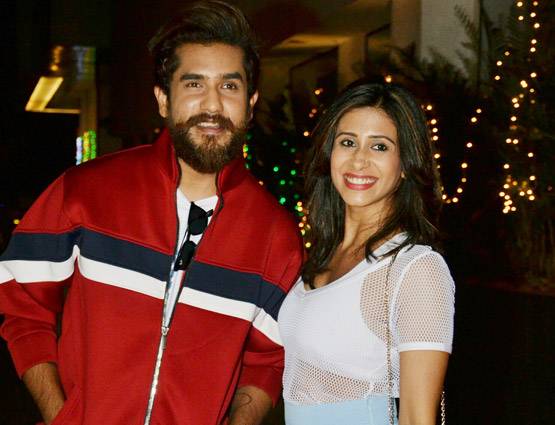 PHOTOS: करणवीर बोहरा ने ऐसे मनाया अपनी बेटियों का पहला बर्थडे