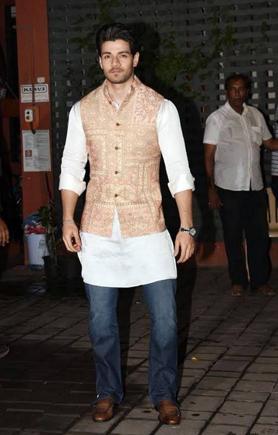 कटरीना को घर के बाहर तक छोड़ने आया सलमान का बॉडी गार्ड शेरा