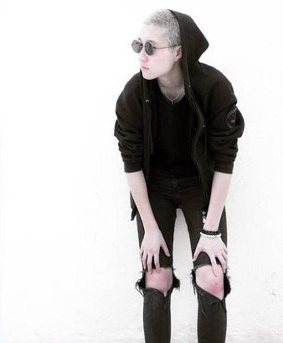 हॉलीवुड स्टार की बेटी है लेस्बियन, पिता-परिवार-दोस्तों ने किया विरोध