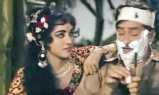 डायरेक्टर को हेमा में नहीं नजर आई थी स्टार अपील, ऐसे बनीं ड्रीम गर्ल