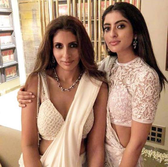 दिवाली पार्टी में नजर आई फिल्मों से गायब ये एक्ट्रेस