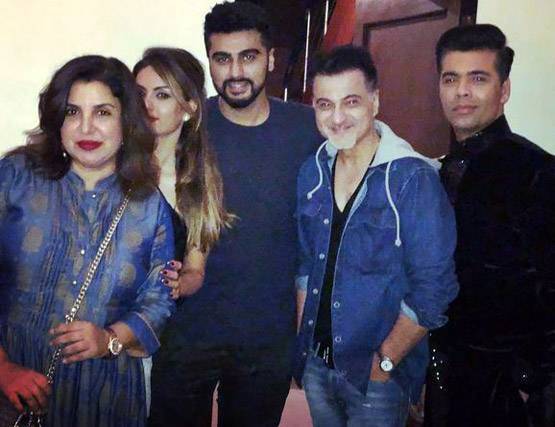 DIWALI PARTY: शाहरुख के घर सितारों का जमवाड़ा, नहीं दिखीं गौरी