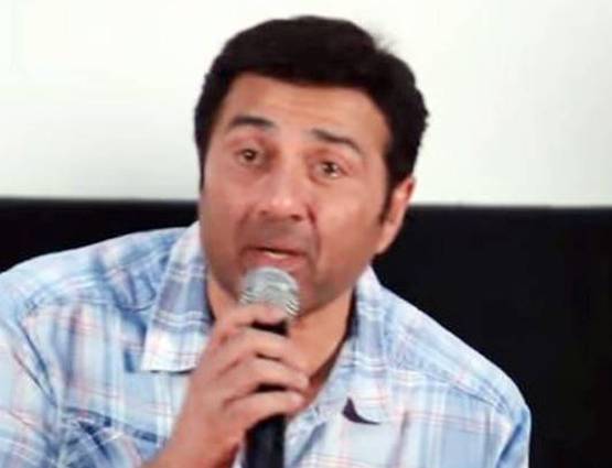 भाई को फिल्म नहीं मिलने का दर्द बता रो पड़े थे सनी, अब मिला काम