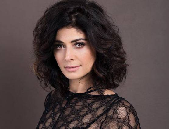 पूजा बत्रा का बिकिनी योग, हॉट योगा के साथ ऐसा है हेल्दी रूटीन