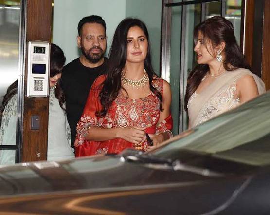 दिवाली पार्टी में नजर आई फिल्मों से गायब ये एक्ट्रेस