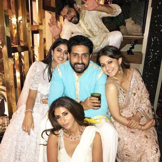 दिवाली पार्टी में नजर आई फिल्मों से गायब ये एक्ट्रेस