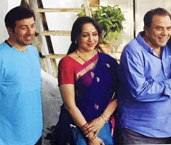 पापा की जींस पहन दोस्तों पर रौब जमाते थे सनी, देखें PHOTOS