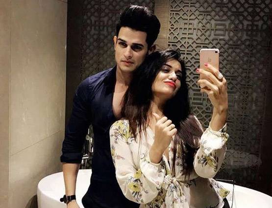 Bigg Boss 11 पहुंचे प्रियंक, गर्लफ्रेंड ने शेयर की ये रोमांटिक PHOTOS