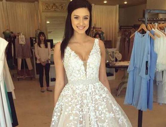 दिवाली पर ये 8 फैशन टिप्स दिखाएंगे आपको लंबा, जानें कैसे...