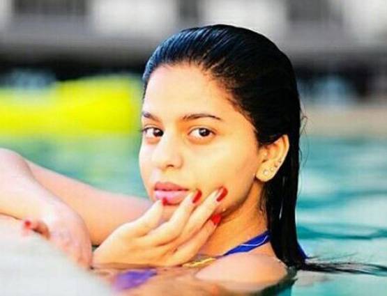 सोशल मीडिया पर शाहरुख से ज्यादा फेमस सुहाना, ये फोटो हुईं VIRAL