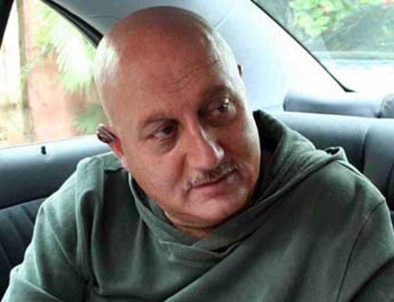 तुतलाते थे अनुपम खेर, इस वजह से पहले प्यार में हुए थे नाकाम