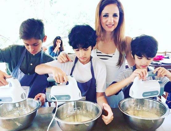 कंगना से हालिया विवाद के बाद फिर सुजैन के साथ नजर आए रितिक रोशन