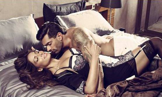 कंडोम एड के लिए इंटीमेट दिखे बिपाशा-करण, वीडियो हुआ वायरल