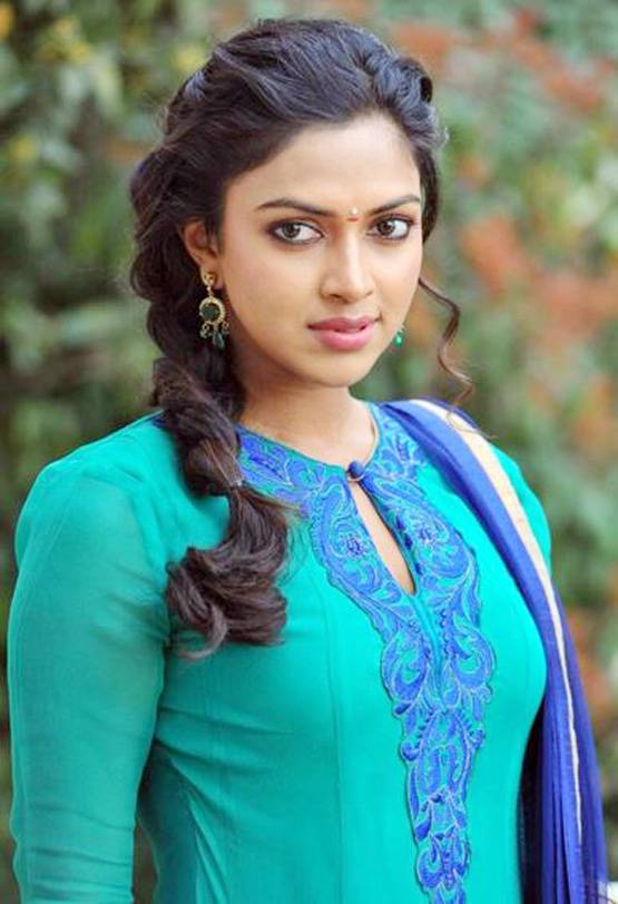 साउथ की दीपिका पादुकोण है ये एक्ट्रेस, कर बैठी थीं ऑनस्क्रीन ससुर से प्यार