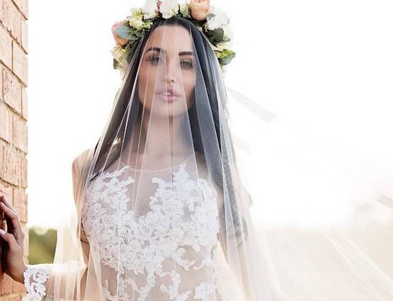 BIGG BOSS में एंट्री करते ही छाईं ऑस्ट्रेलिया की लुसिंडा निकोलस