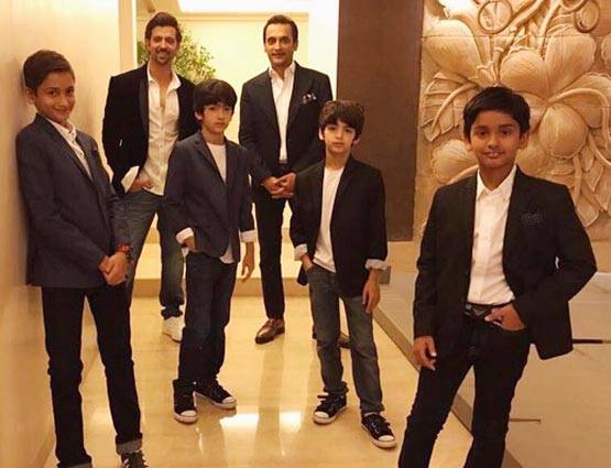 कंगना से हालिया विवाद के बाद फिर सुजैन के साथ नजर आए रितिक रोशन