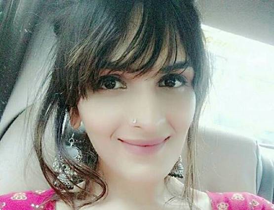 लड़के से लड़की बनी ये मॉडल, बोली- बिकिनी में देख घरवाले क्या कहेंगे?