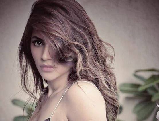 कभी सुसाइड की कोशिश की थी, अब फैशन टिप्स देगी ये एक्ट्रेस