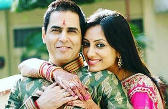 कास्टिंग काउच में फंसा था ये टीवी एक्टर,  18 साल छोटी उम्र की लड़की से की थी शादी