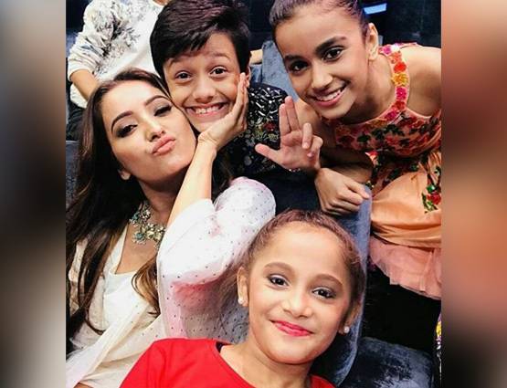 रबड़ जैसी लचीली है बच्ची की बॉडी, भुतहा एक्ट से घबरा गईं शिल्पा शेट्टी