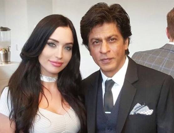 BIGG BOSS में एंट्री करते ही छाईं ऑस्ट्रेलिया की लुसिंडा निकोलस