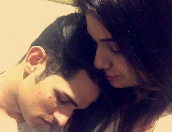 Bigg Boss 11 पहुंचे प्रियंक, गर्लफ्रेंड ने शेयर की ये रोमांटिक PHOTOS