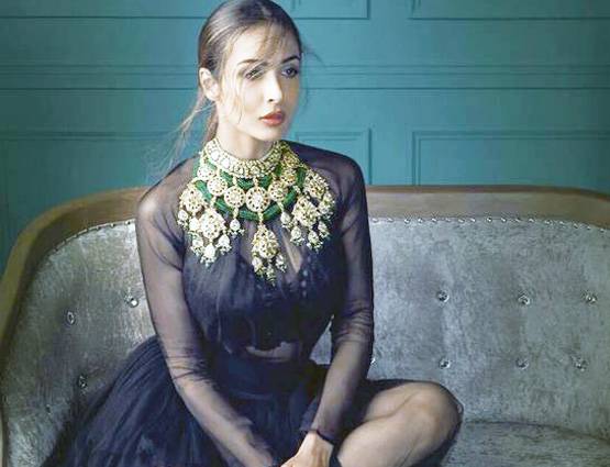 44 साल की उम्र में इतनी ग्लैमरस हैं मलाइका, नजरें हटाना मुश्क‍िल