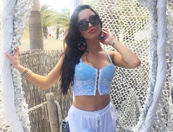 BIGG BOSS में एंट्री करते ही छाईं ऑस्ट्रेलिया की लुसिंडा निकोलस