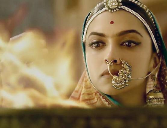 रिलीज से पहले ही दीपिका हिट, पद्मावती के लिए ली सबसे ज्यादा फी